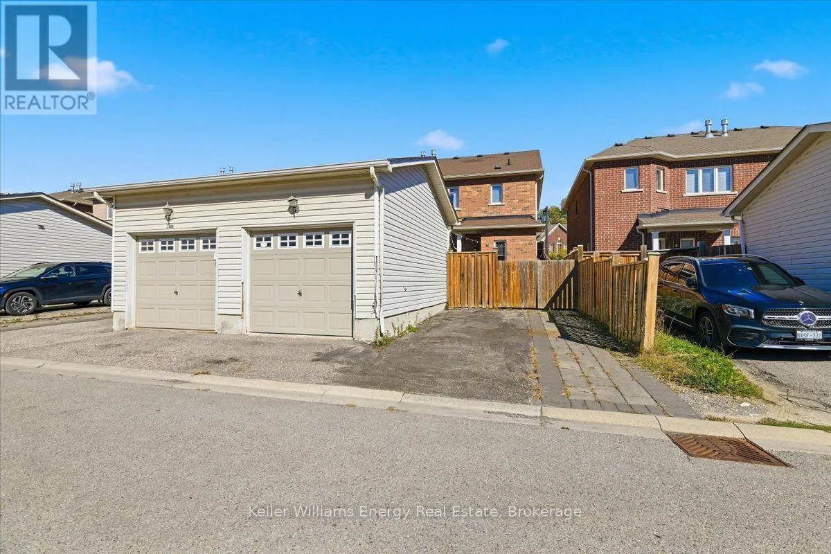 2464 EARL GREY AVENUE