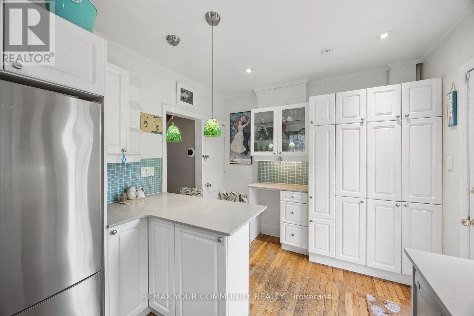 88 WEST LYNN AVENUE