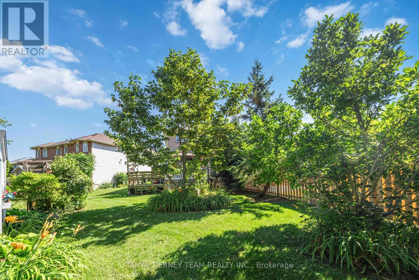 228 SHADOW PLACE