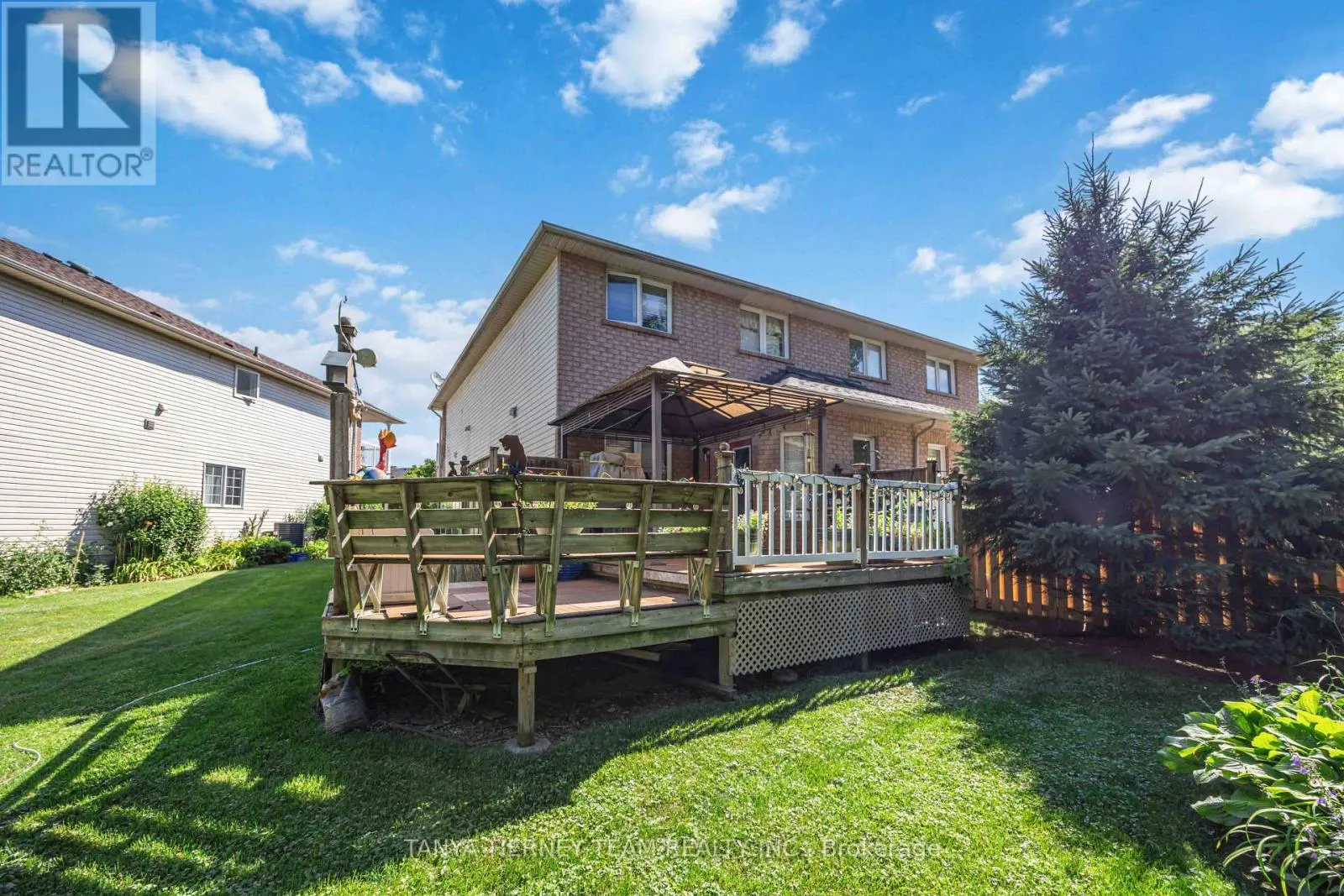 228 SHADOW PLACE