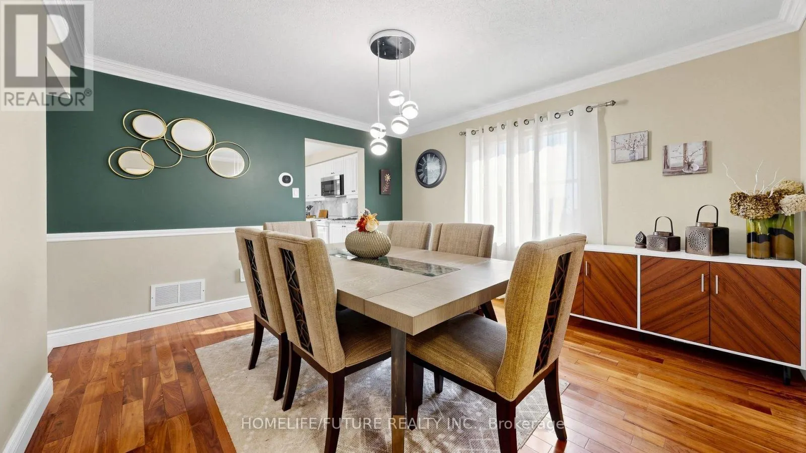 90 BEDELL CRESCENT