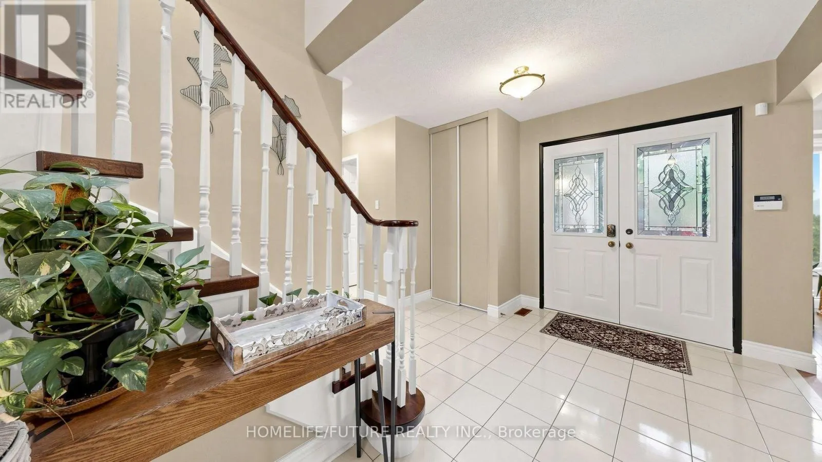 90 BEDELL CRESCENT