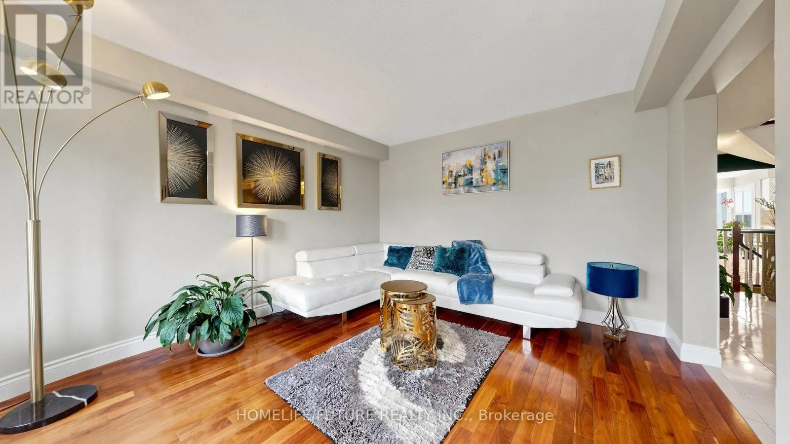 90 BEDELL CRESCENT