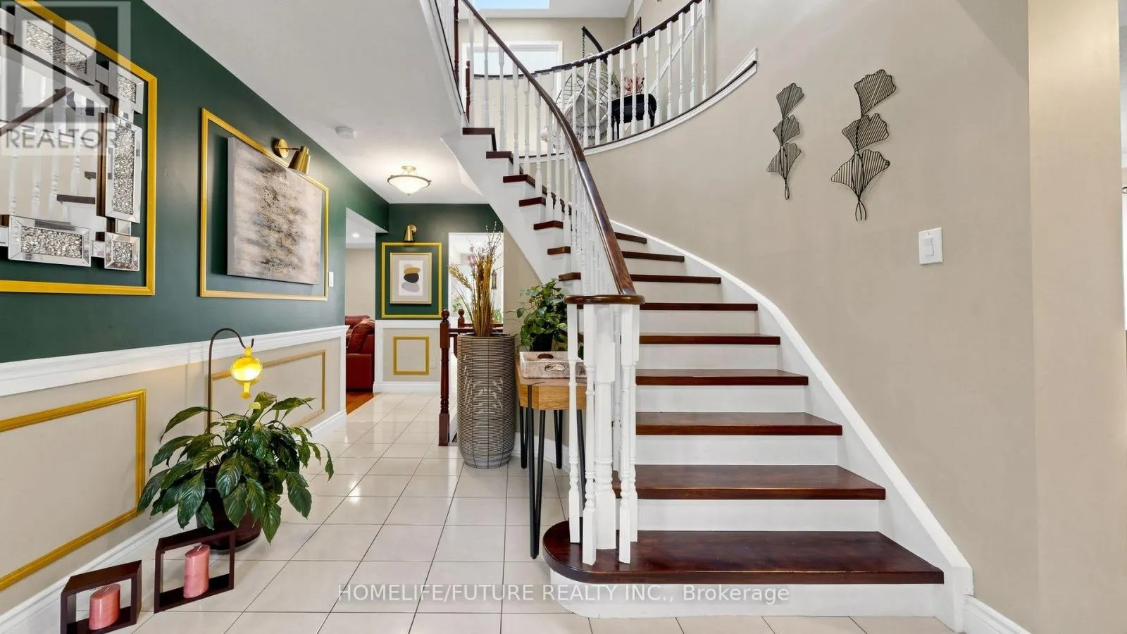 90 BEDELL CRESCENT