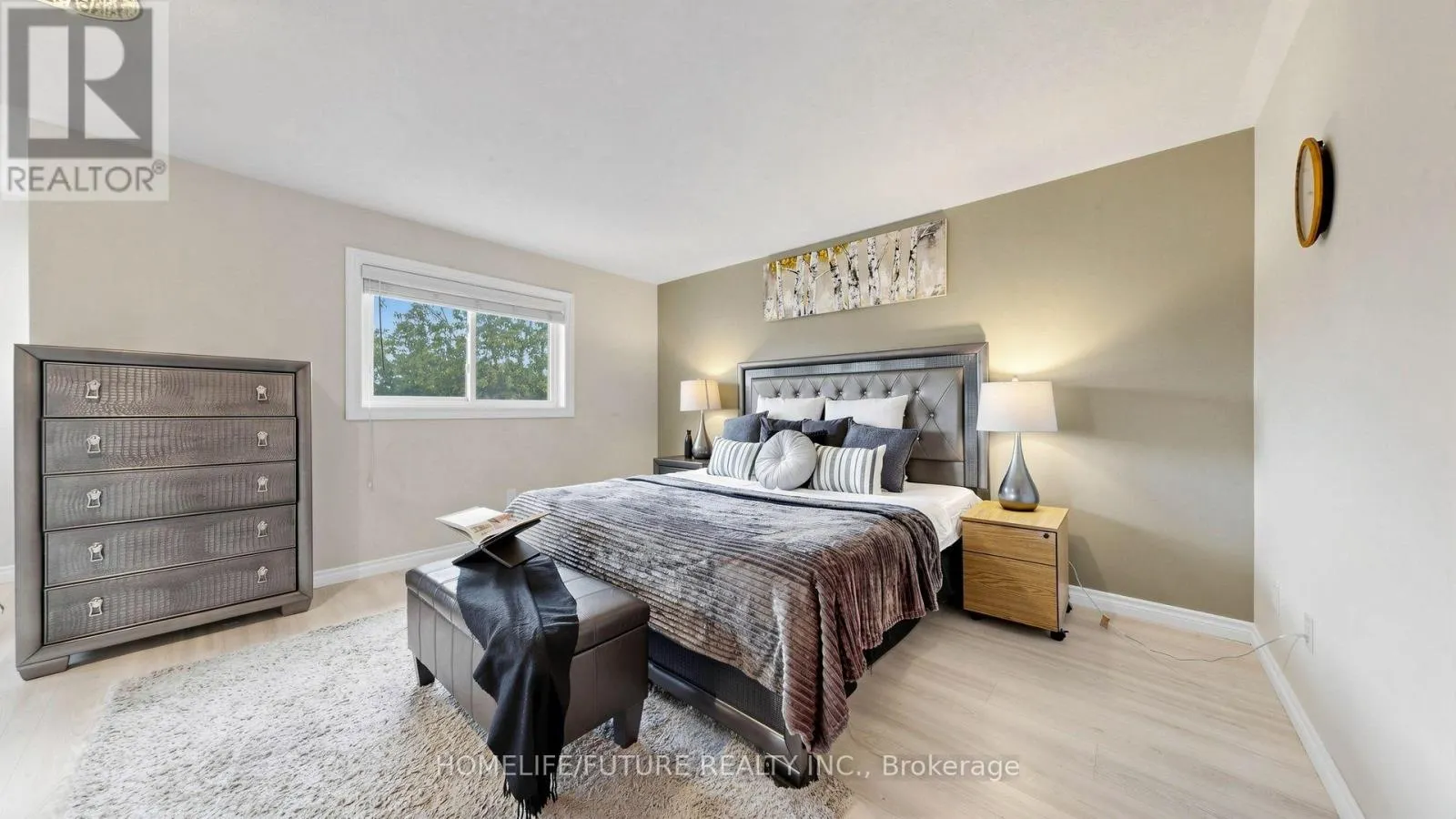 90 BEDELL CRESCENT