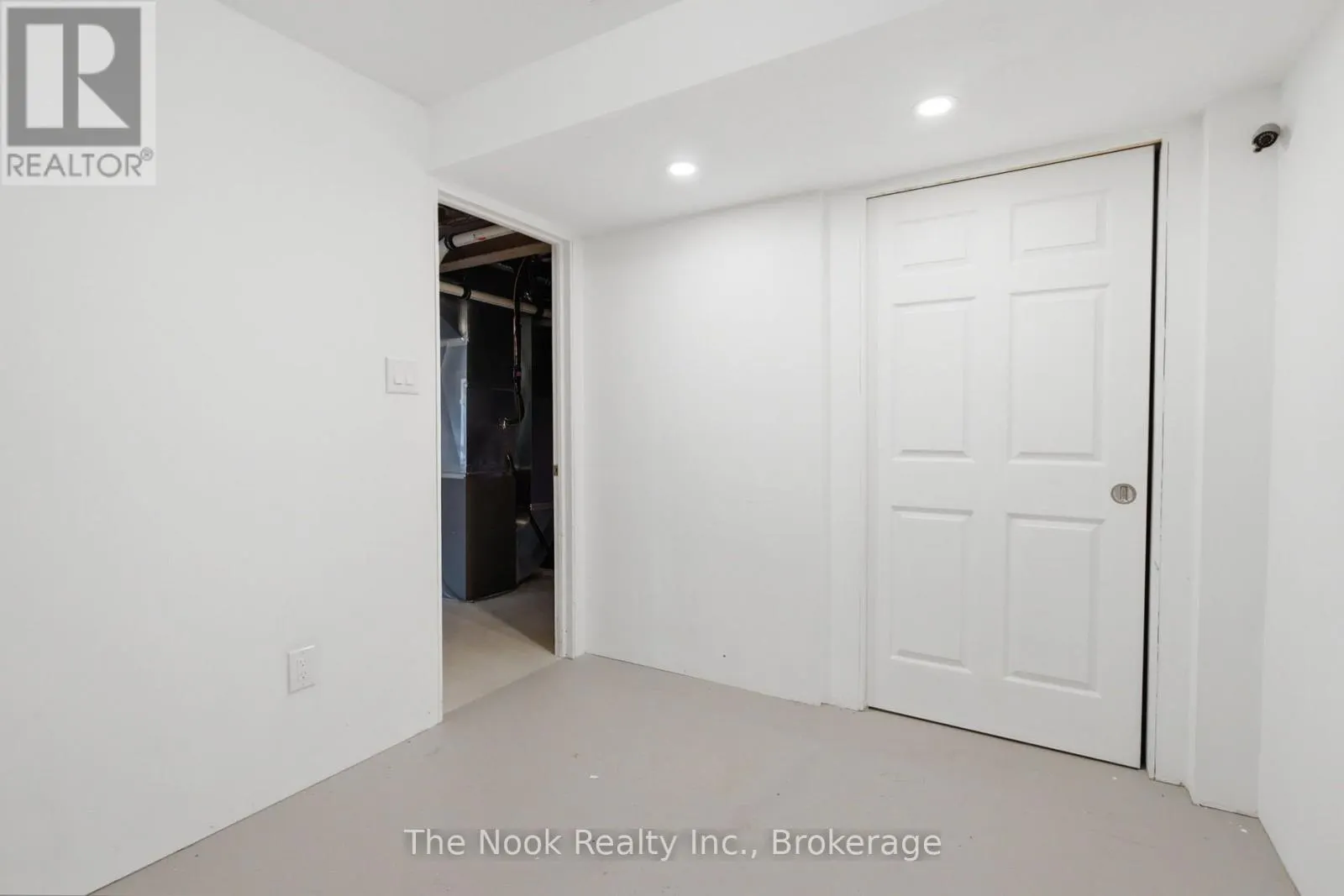 2507 STANDARDBRED DRIVE