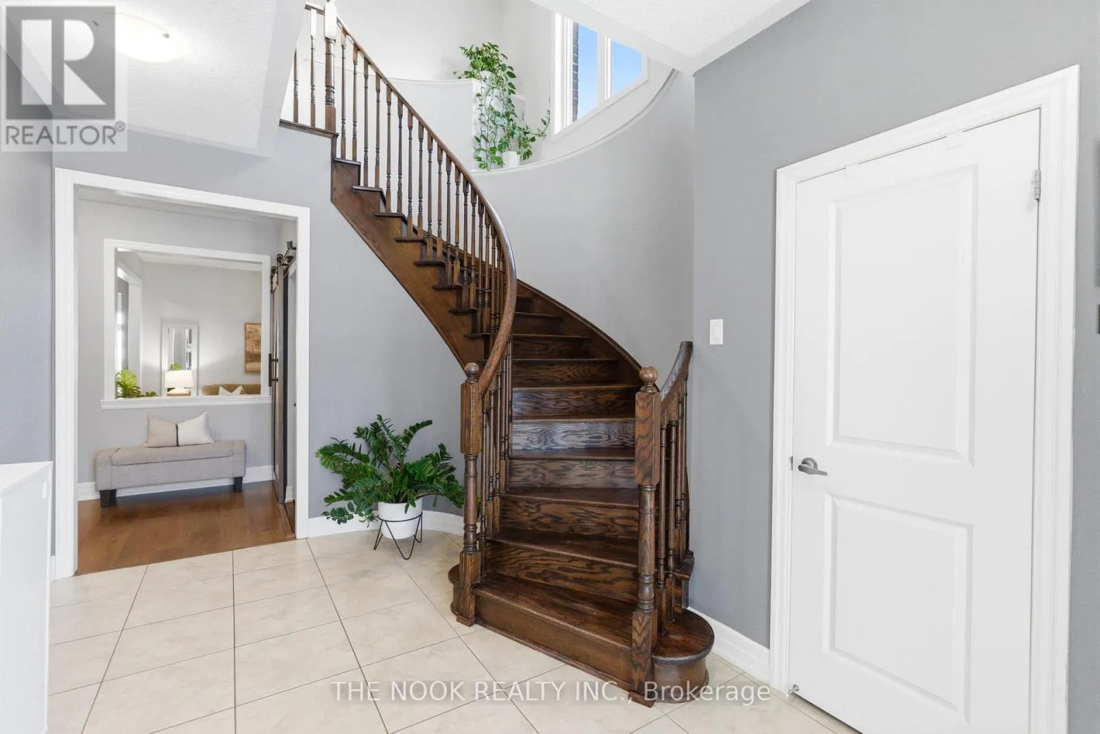 2507 STANDARDBRED DRIVE