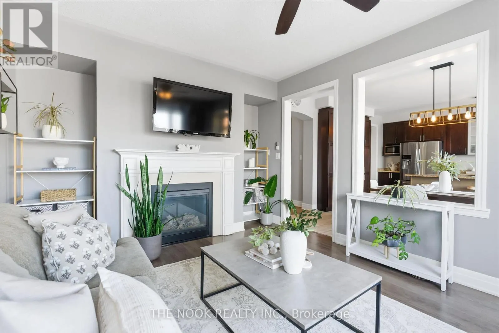 2507 STANDARDBRED DRIVE