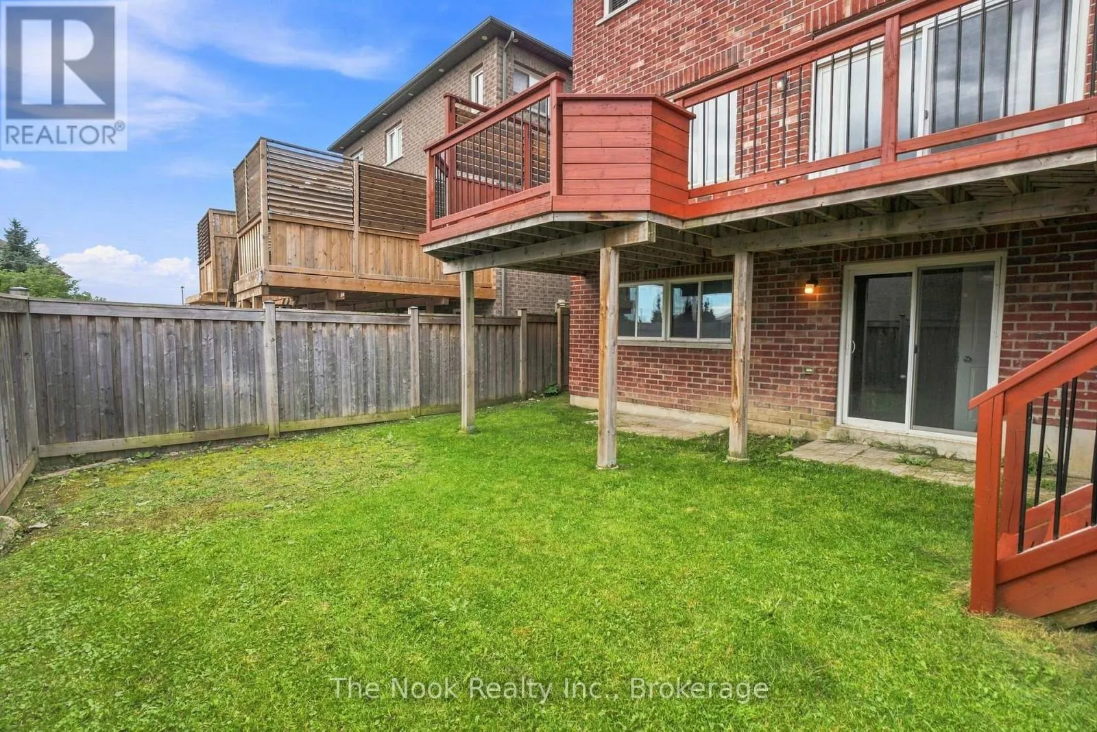 2507 STANDARDBRED DRIVE
