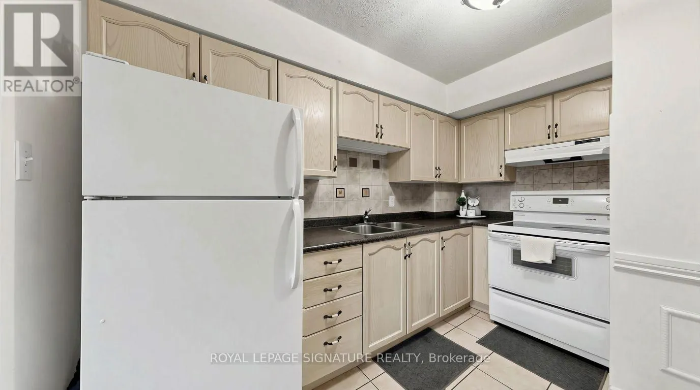 402 - 454 CENTRE STREET S
