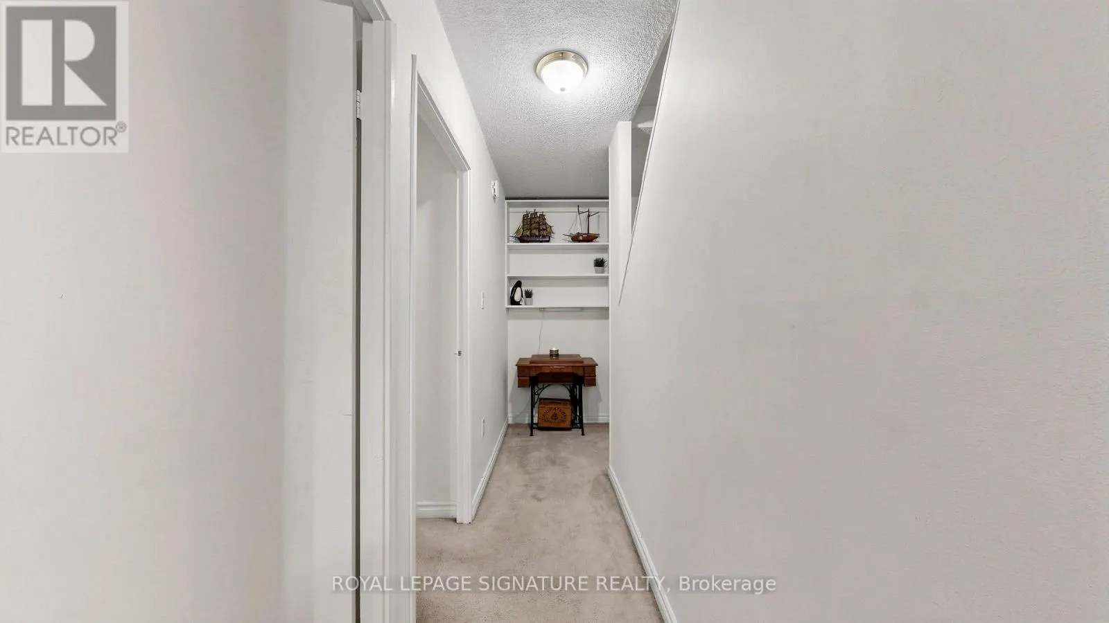402 - 454 CENTRE STREET S