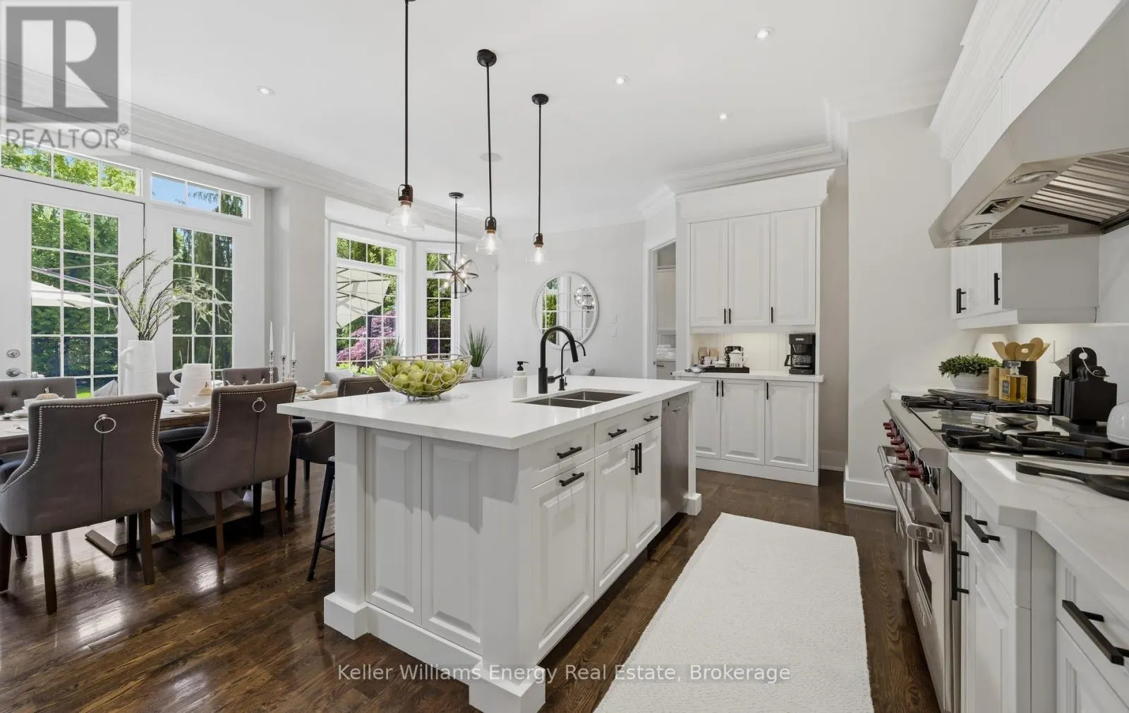 7 WOODINGTON COURT