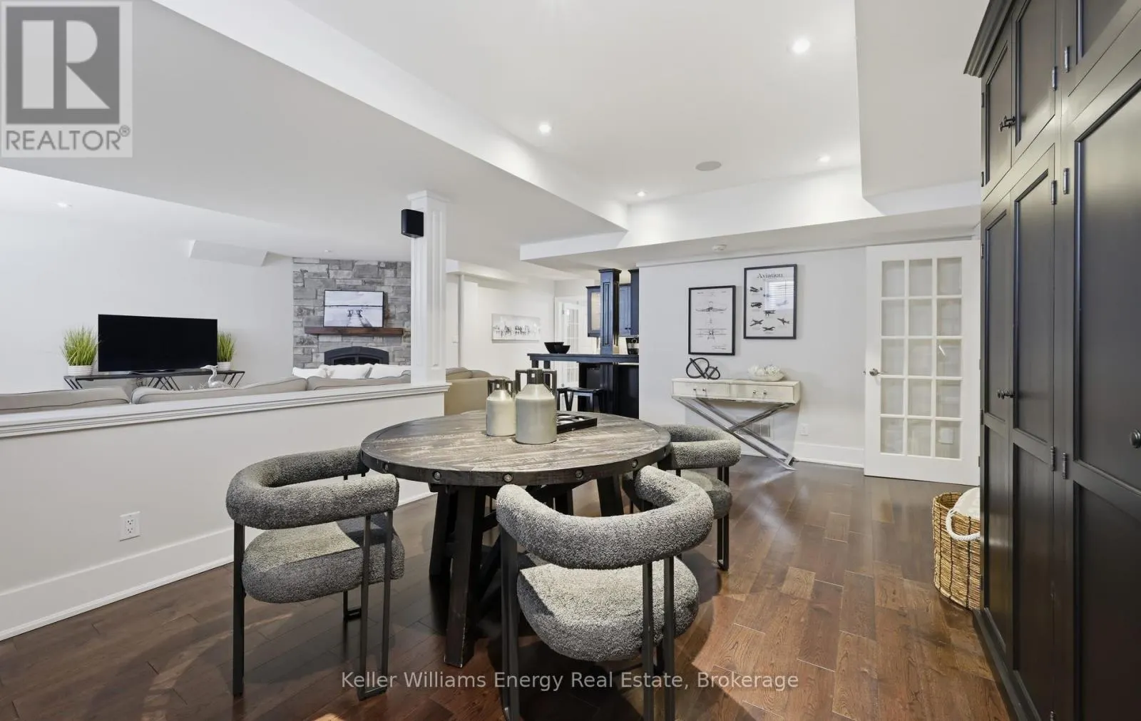 7 WOODINGTON COURT