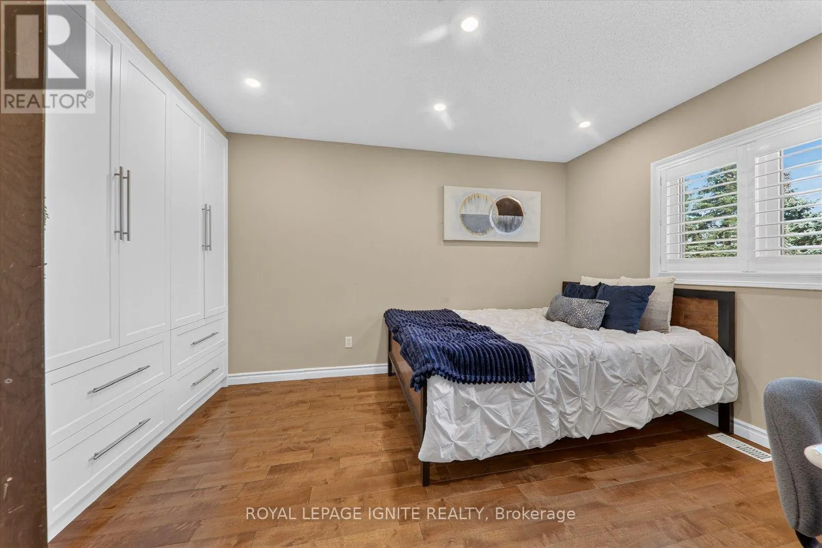 2015 VALEWOOD COURT