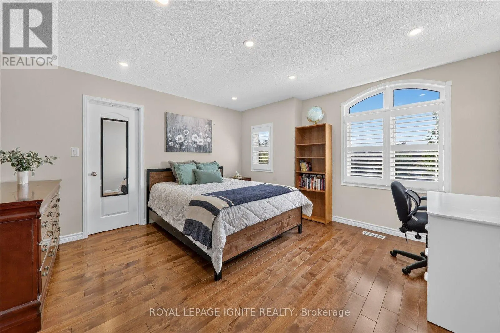 2015 VALEWOOD COURT