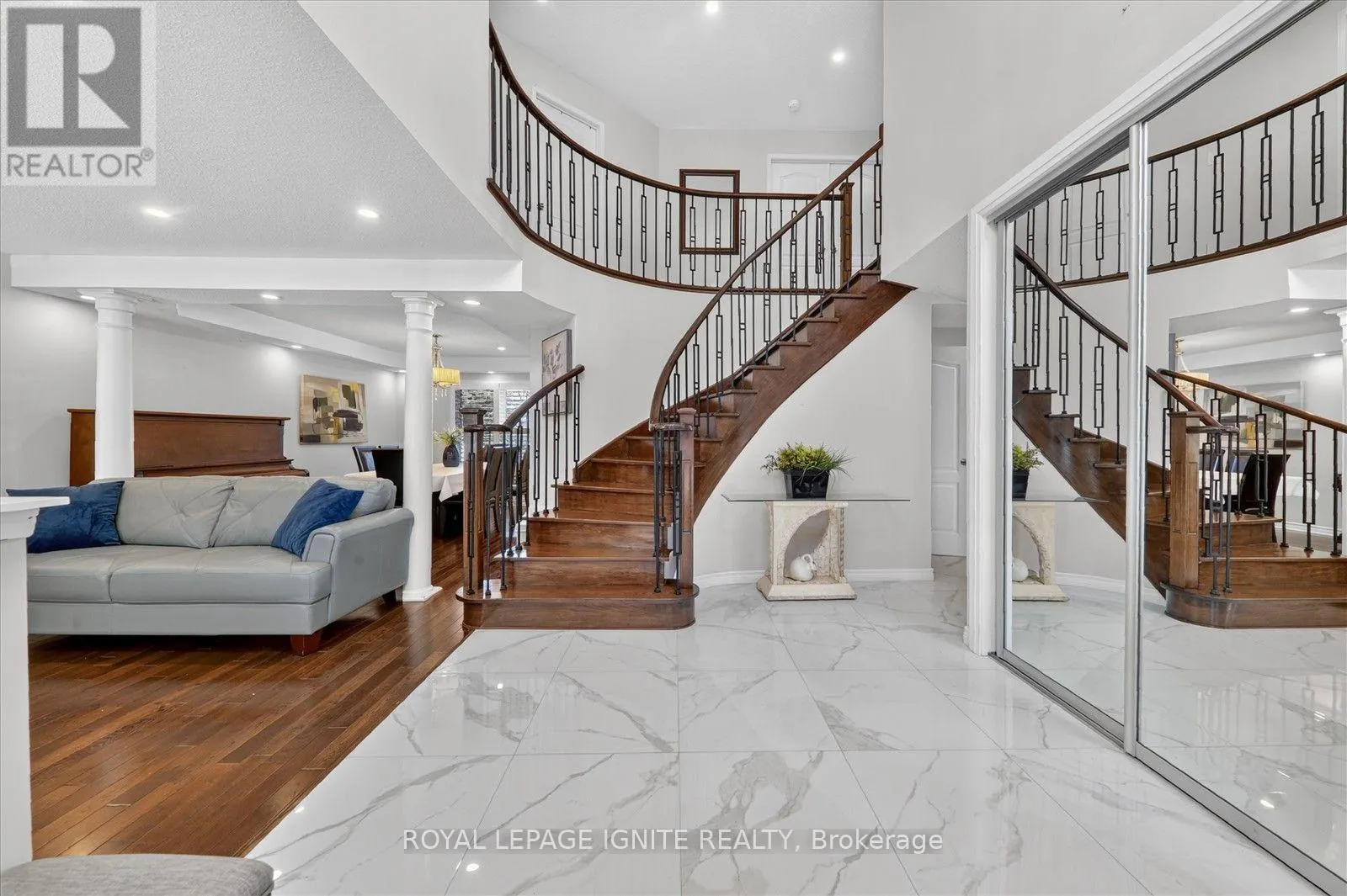 2015 VALEWOOD COURT