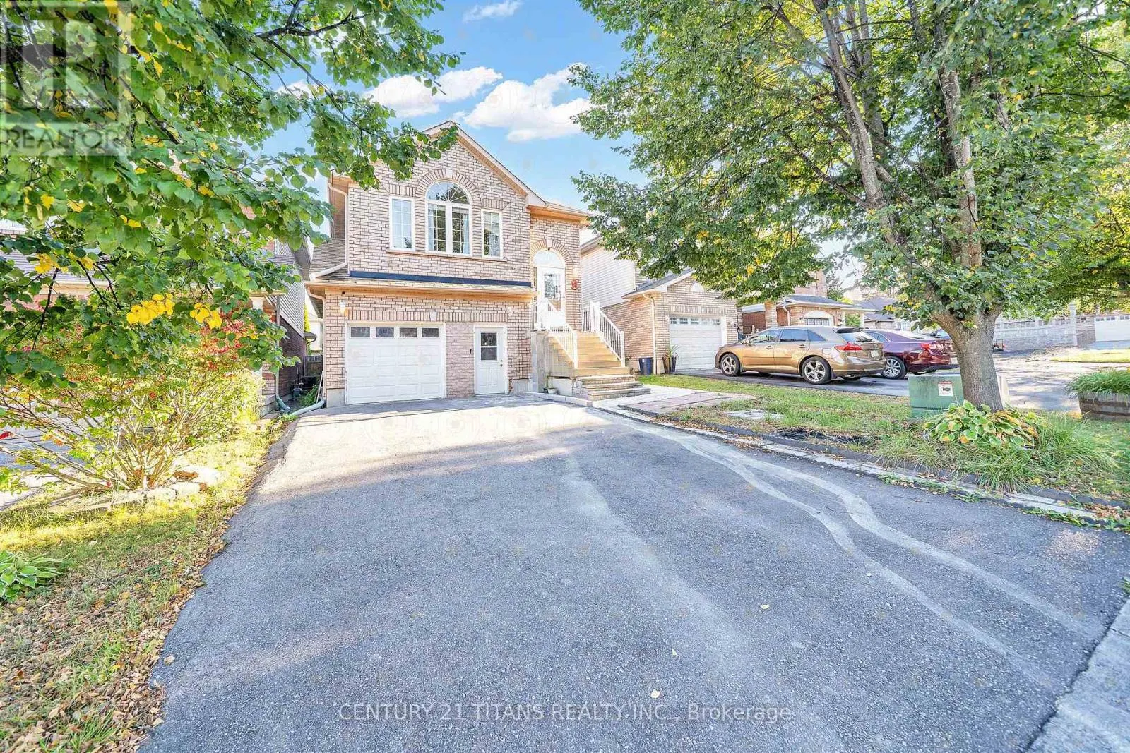 51 MARCHWOOD CRESCENT