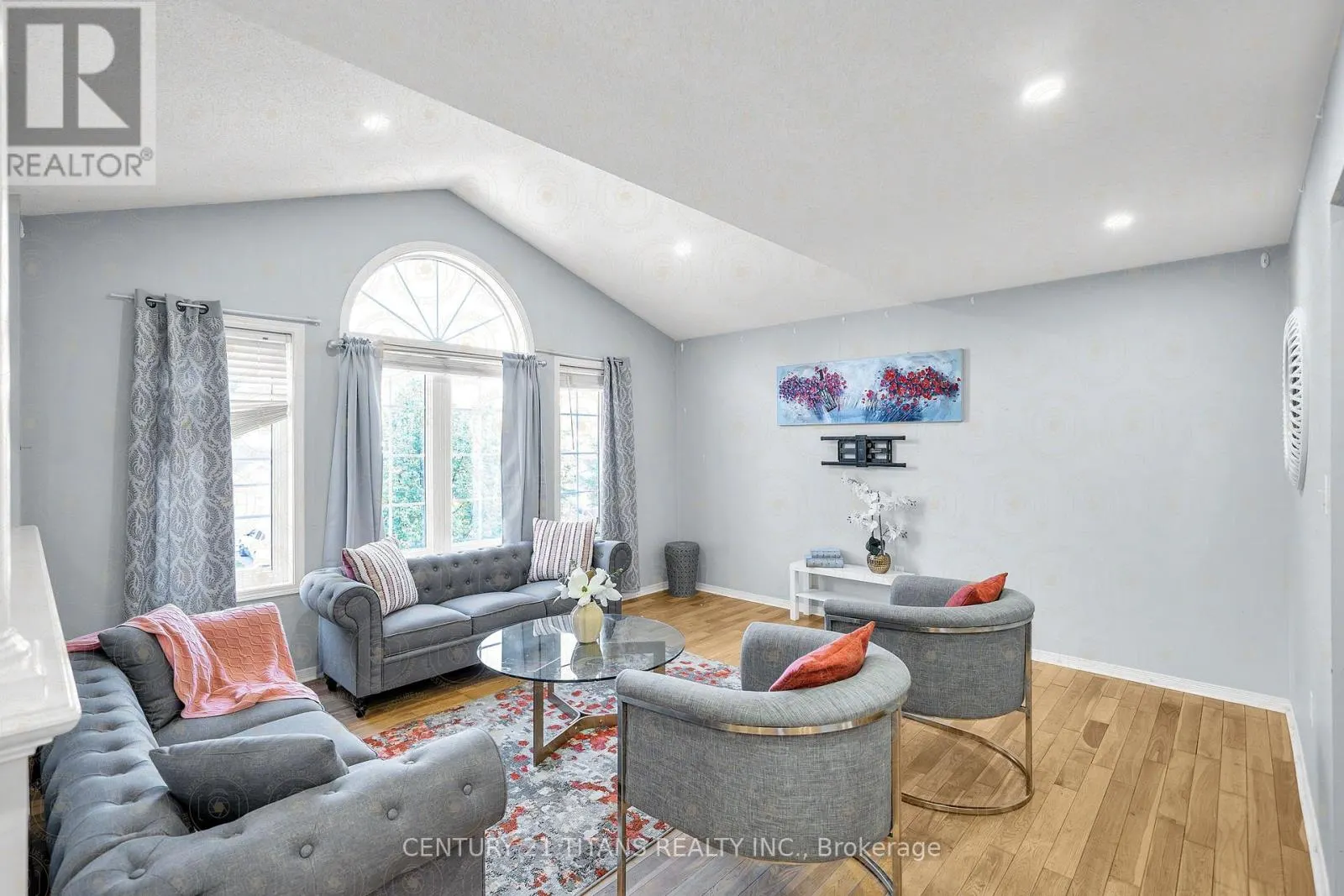 51 MARCHWOOD CRESCENT