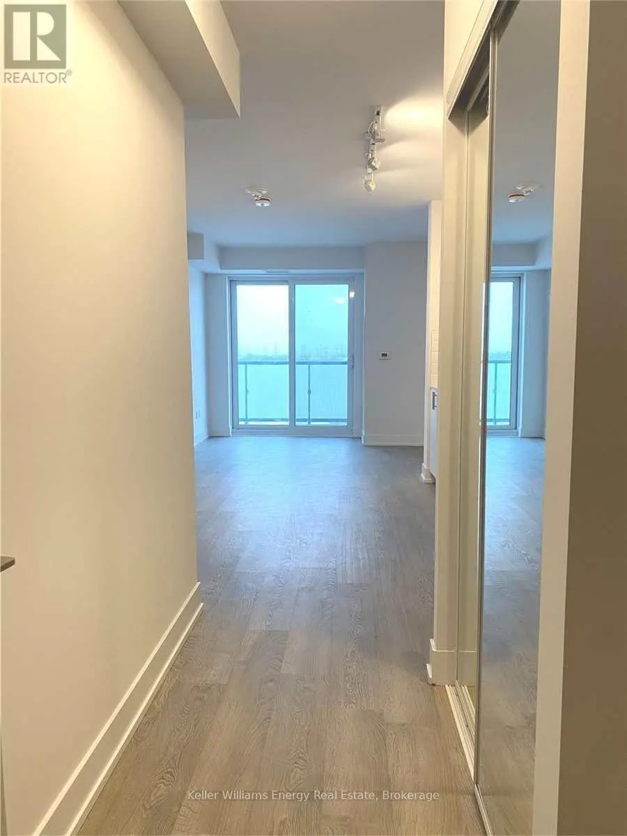 604 - 2550 SIMCOE STREET N #604