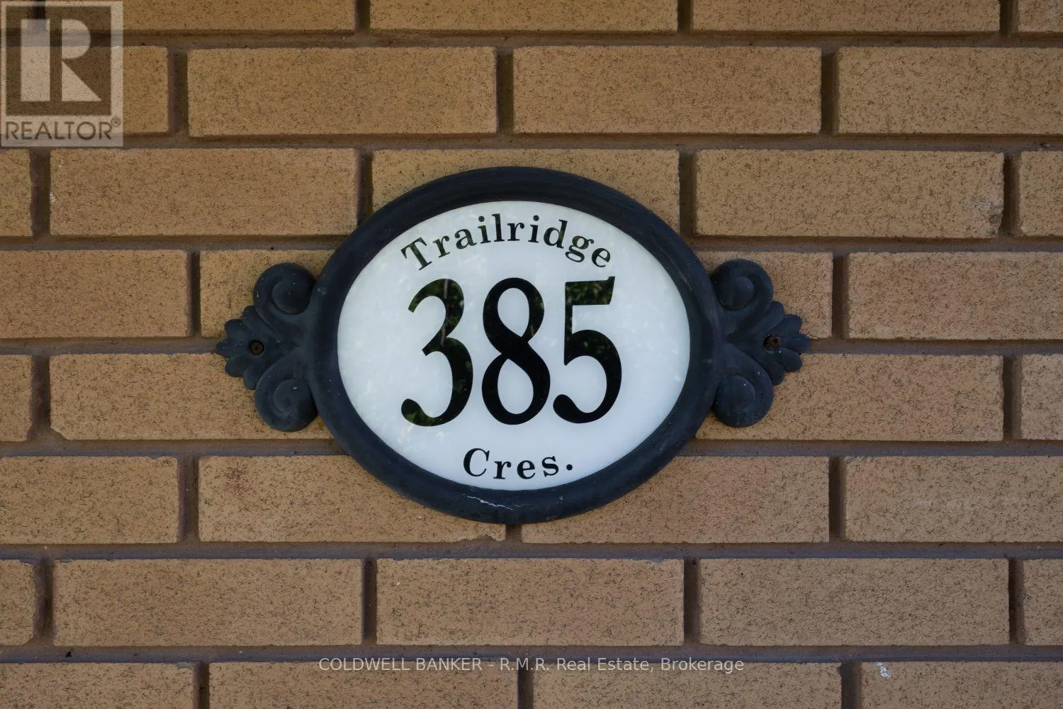 385 TRAILRIDGE CRESCENT