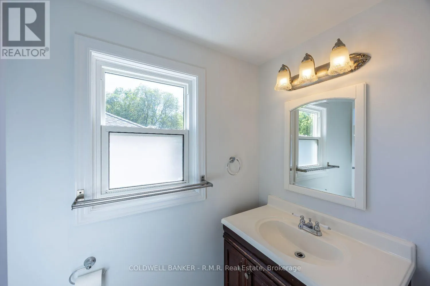 385 TRAILRIDGE CRESCENT