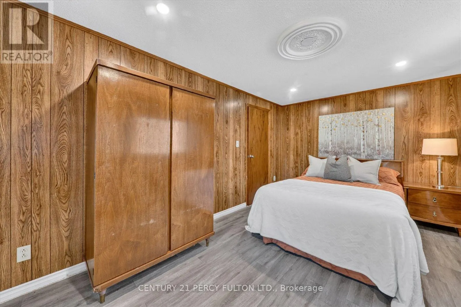 135 CEDAR CREST BEACH ROAD