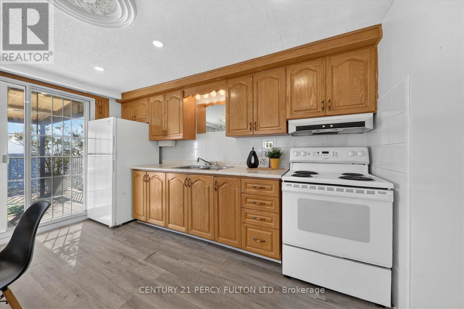 135 CEDAR CREST BEACH ROAD