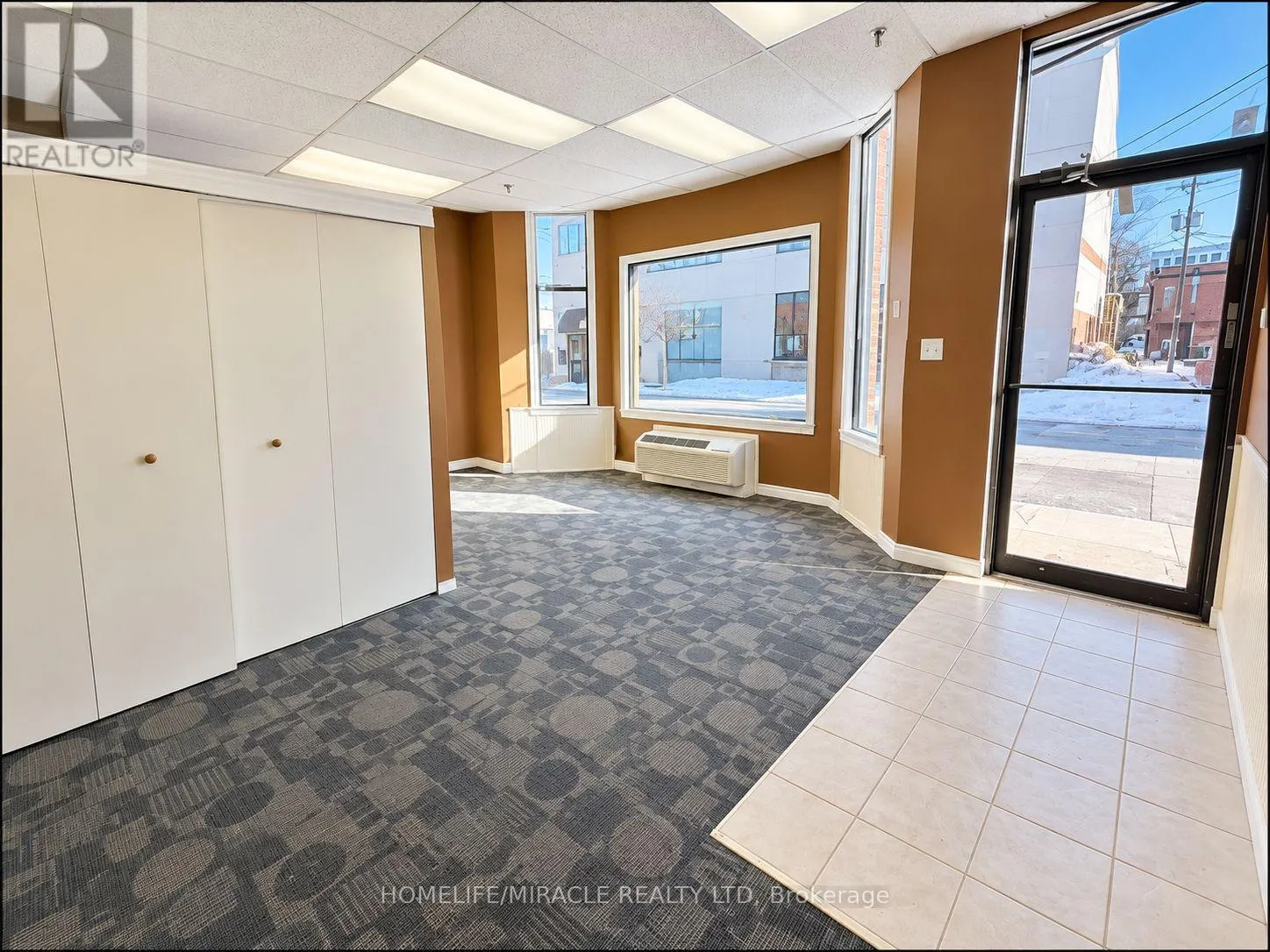 7 - 153 BROCK STREET N