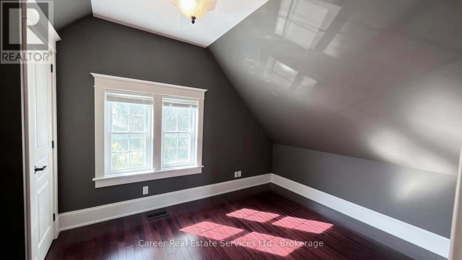 995 CEDAR STREET