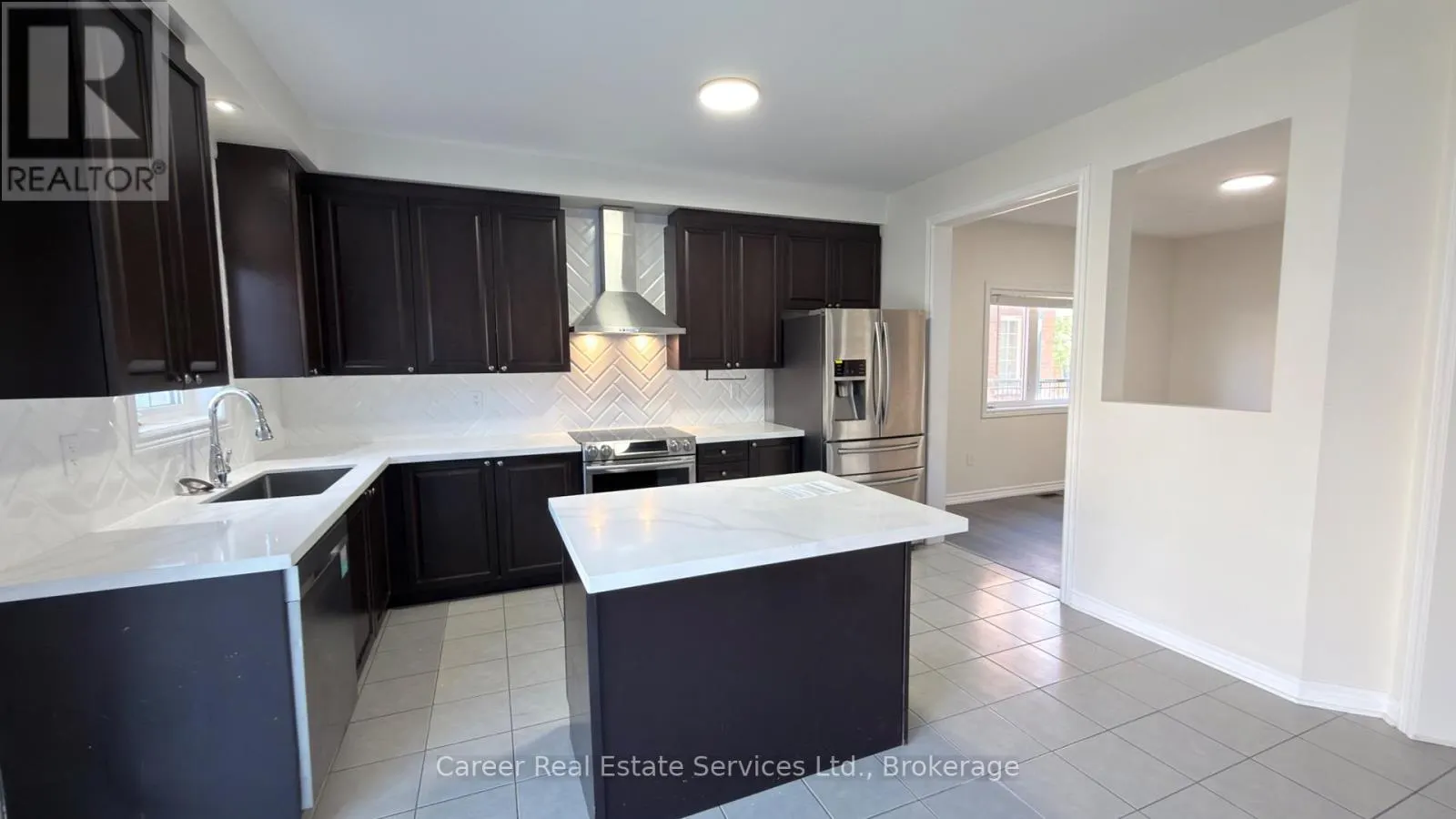 10 CAMPVIEW STREET