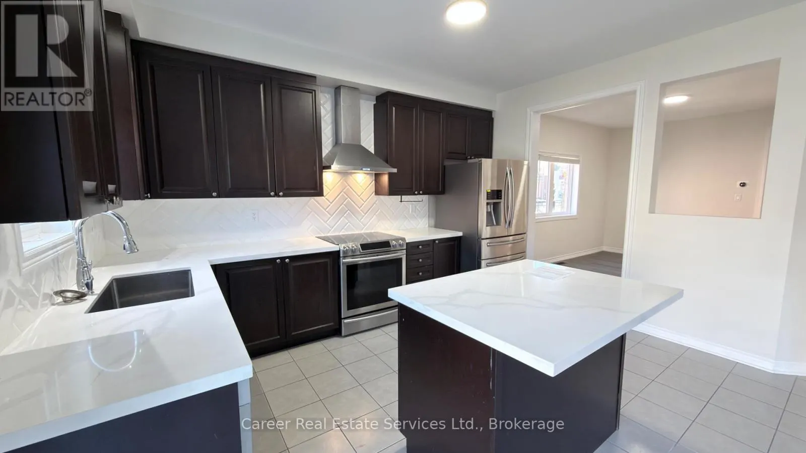 10 CAMPVIEW STREET