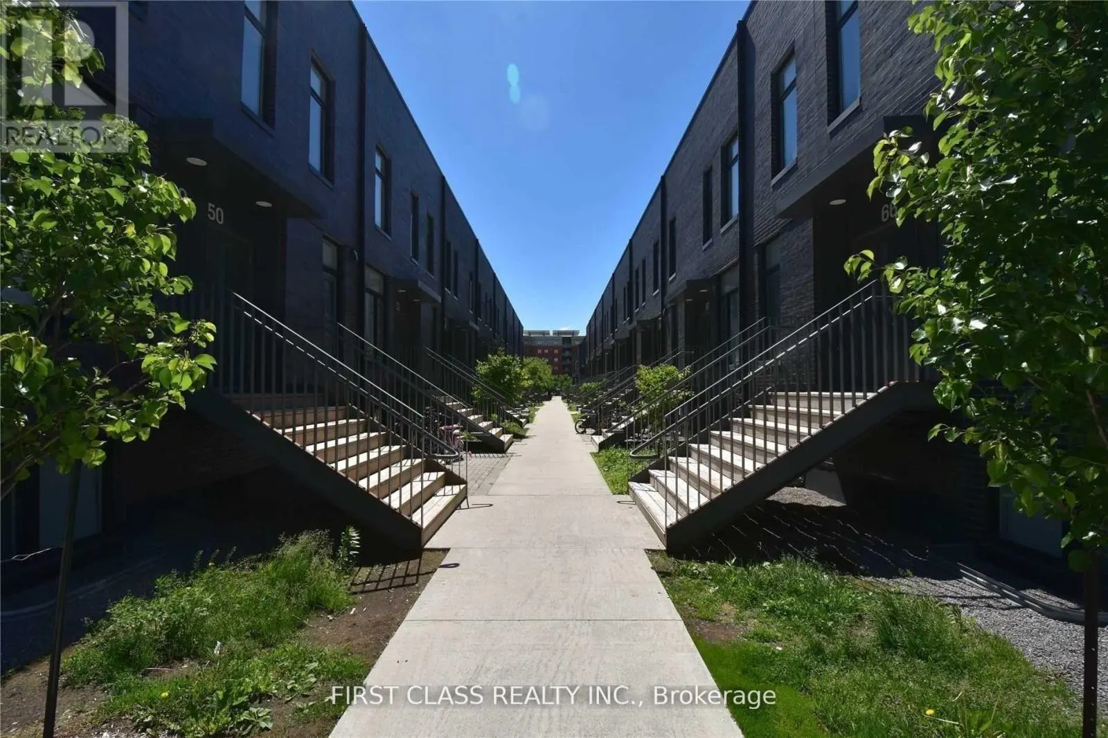 88-2 - 1760 SIMCOE STREET N