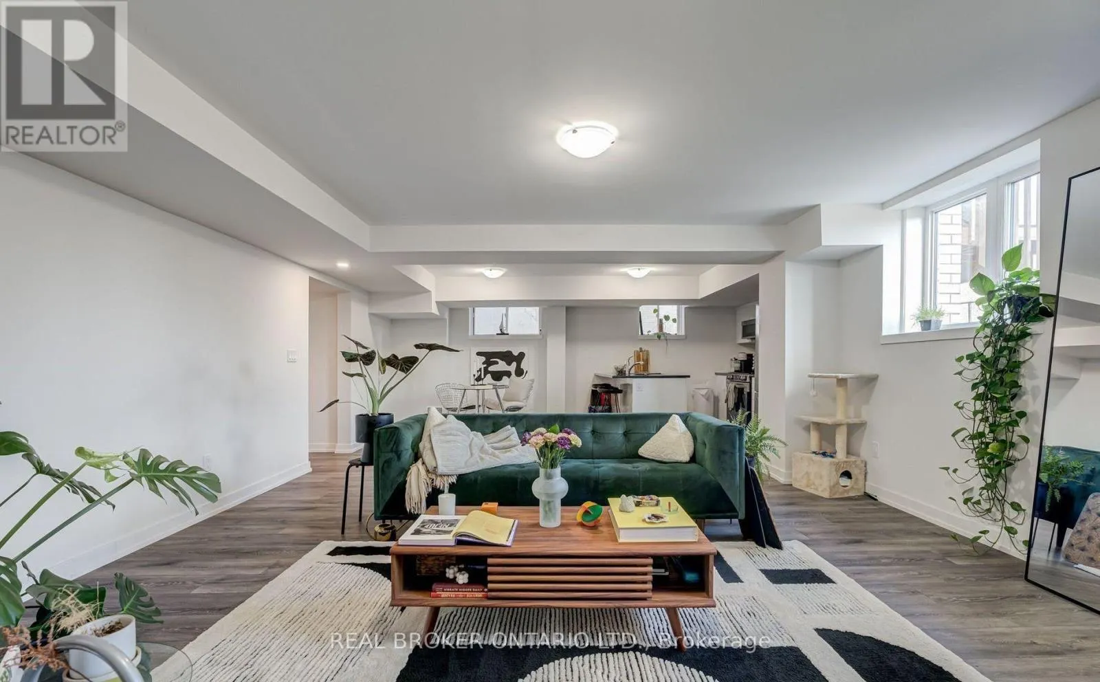 20A - 400 FINCH AVENUE