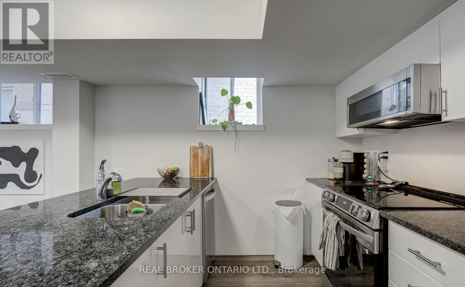 20A - 400 FINCH AVENUE