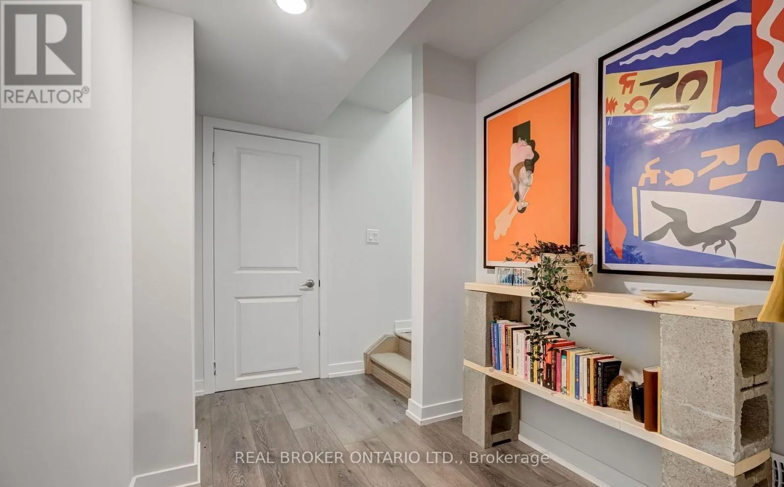 20A - 400 FINCH AVENUE