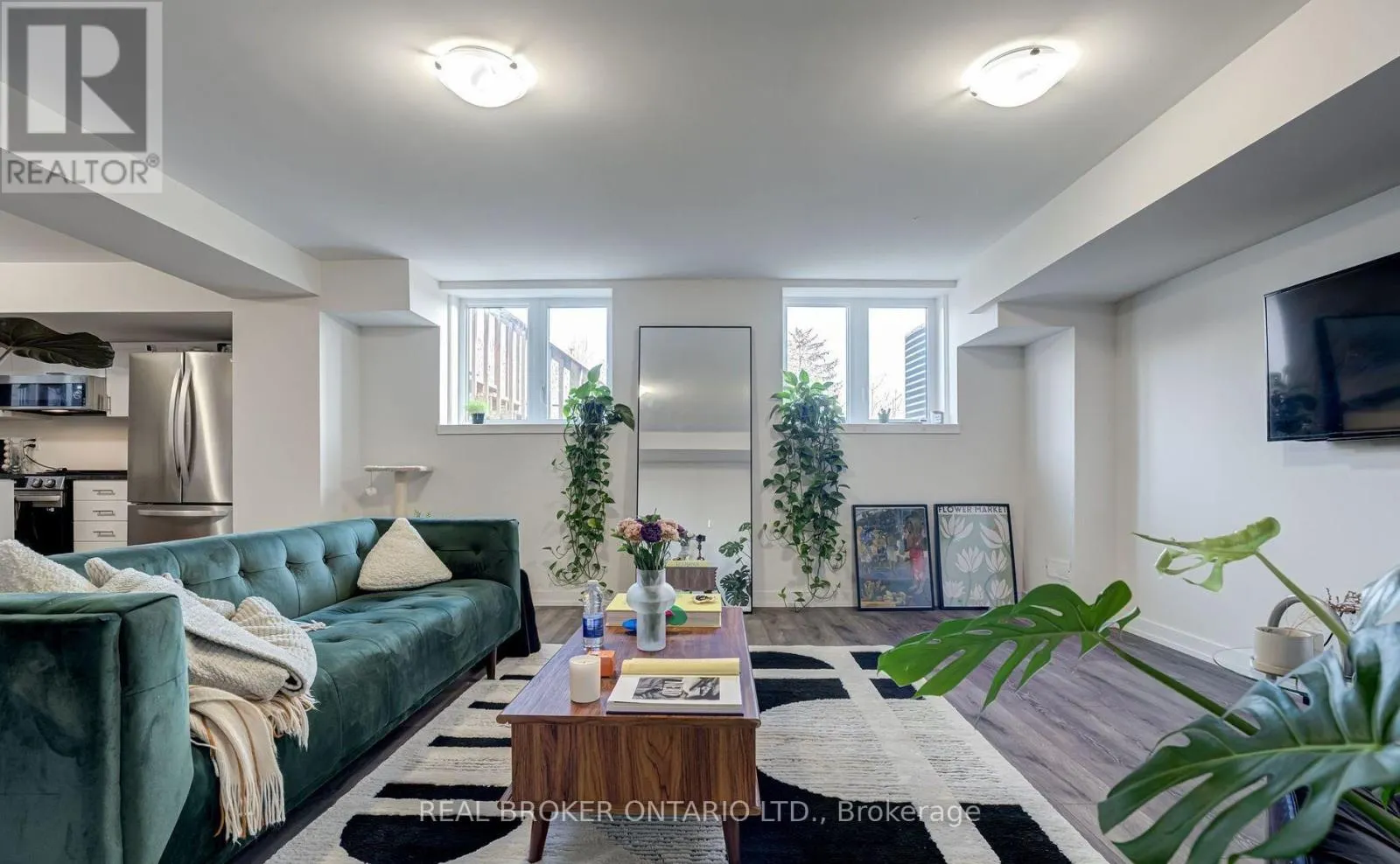 20A - 400 FINCH AVENUE