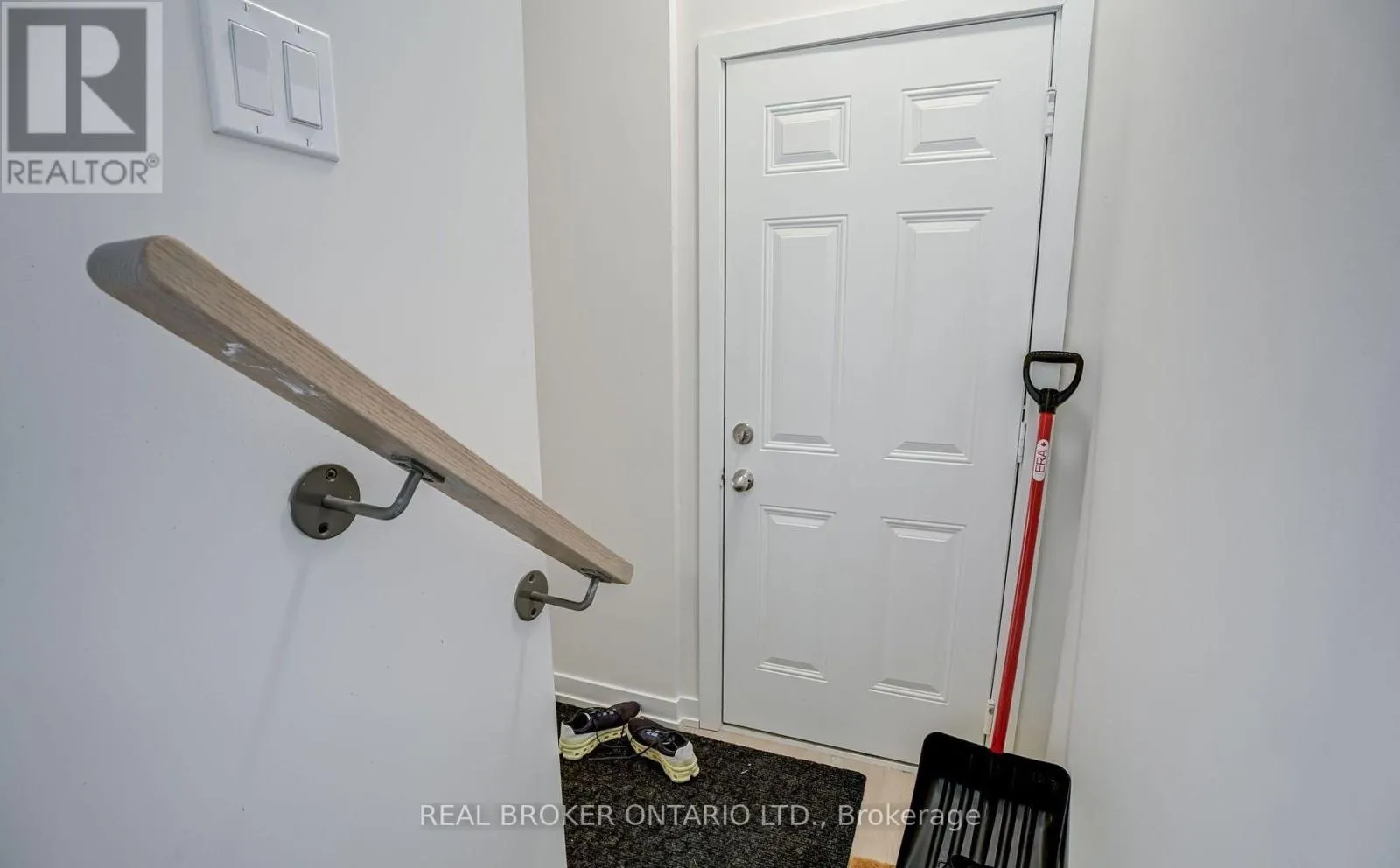 20A - 400 FINCH AVENUE