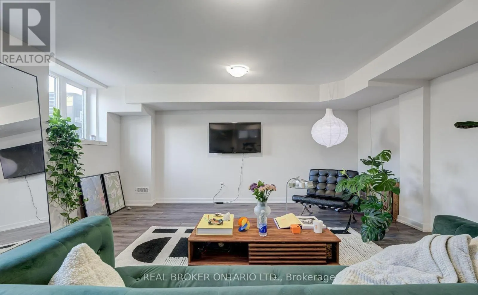 20A - 400 FINCH AVENUE