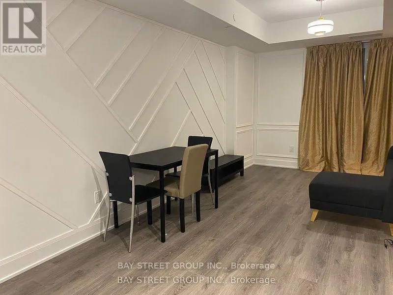 2520 - 2545 SIMCOE STREET N