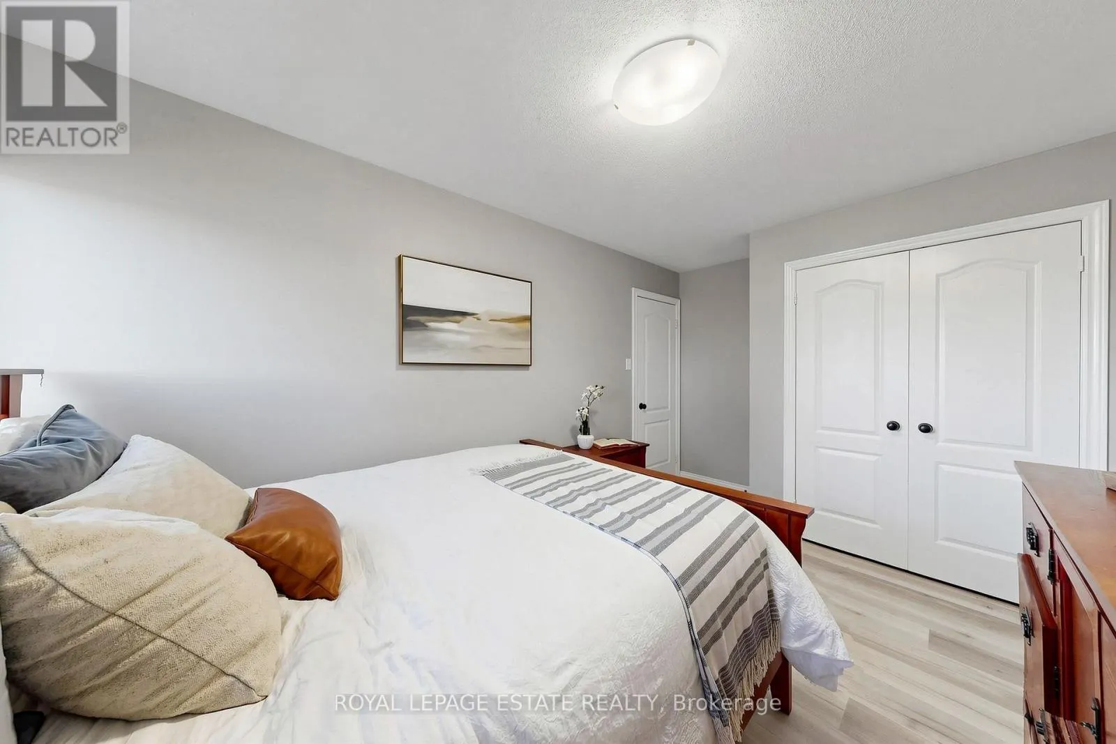 10 DOOLEY CRESCENT