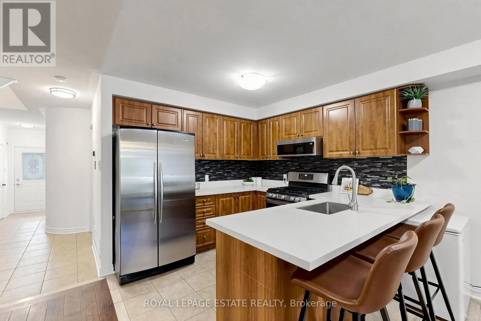 10 DOOLEY CRESCENT