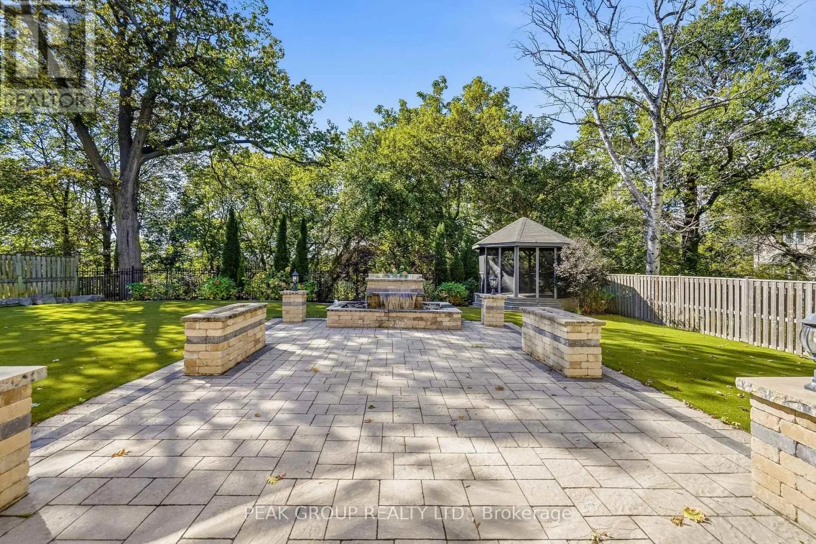 492 ROUGEMOUNT DRIVE