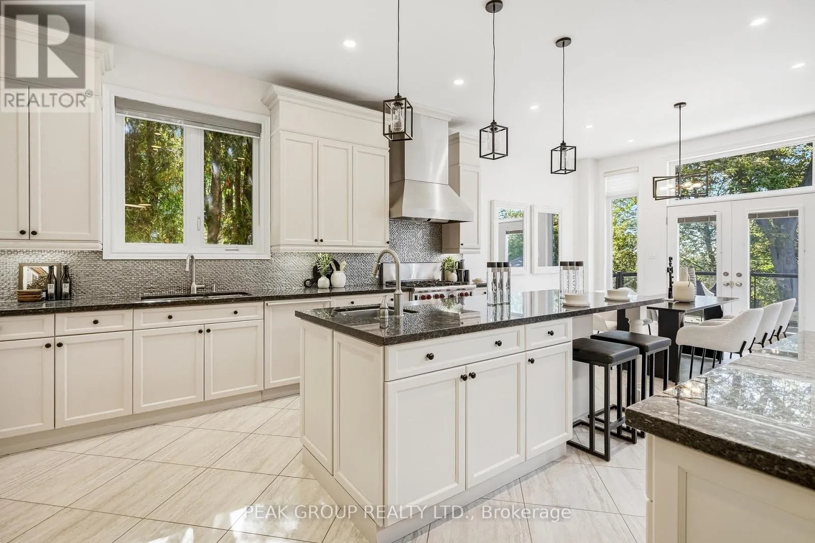 492 ROUGEMOUNT DRIVE