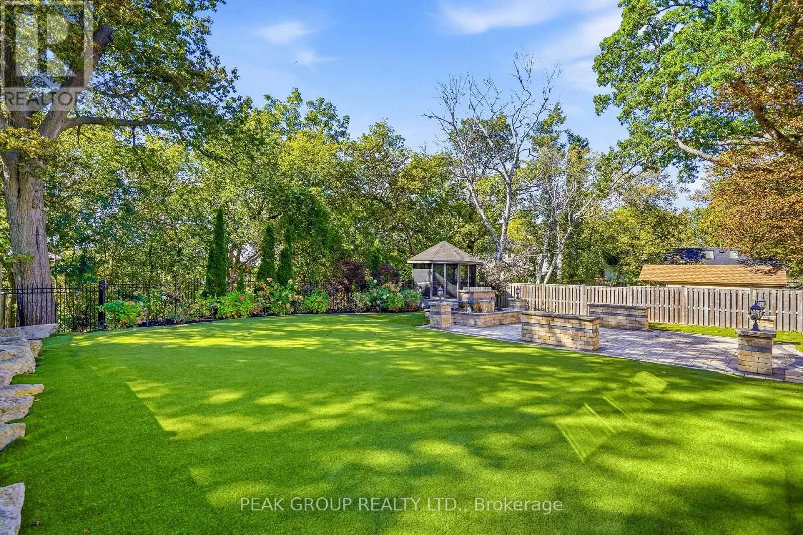 492 ROUGEMOUNT DRIVE