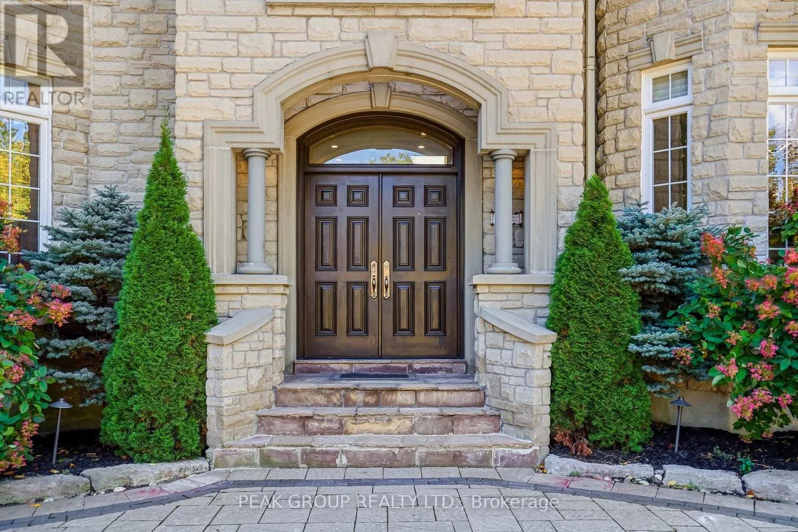 492 ROUGEMOUNT DRIVE