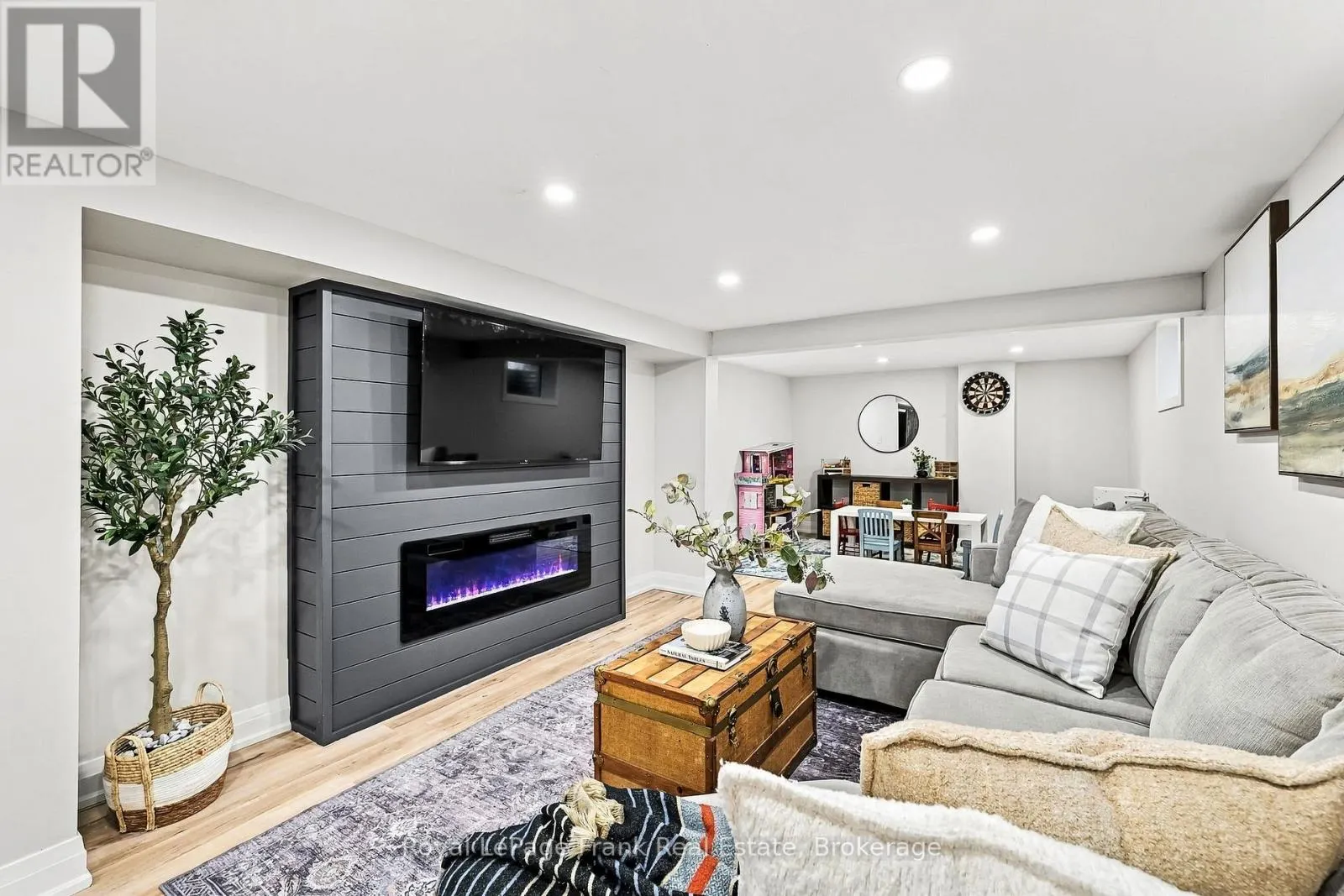 588 WALSH DRIVE