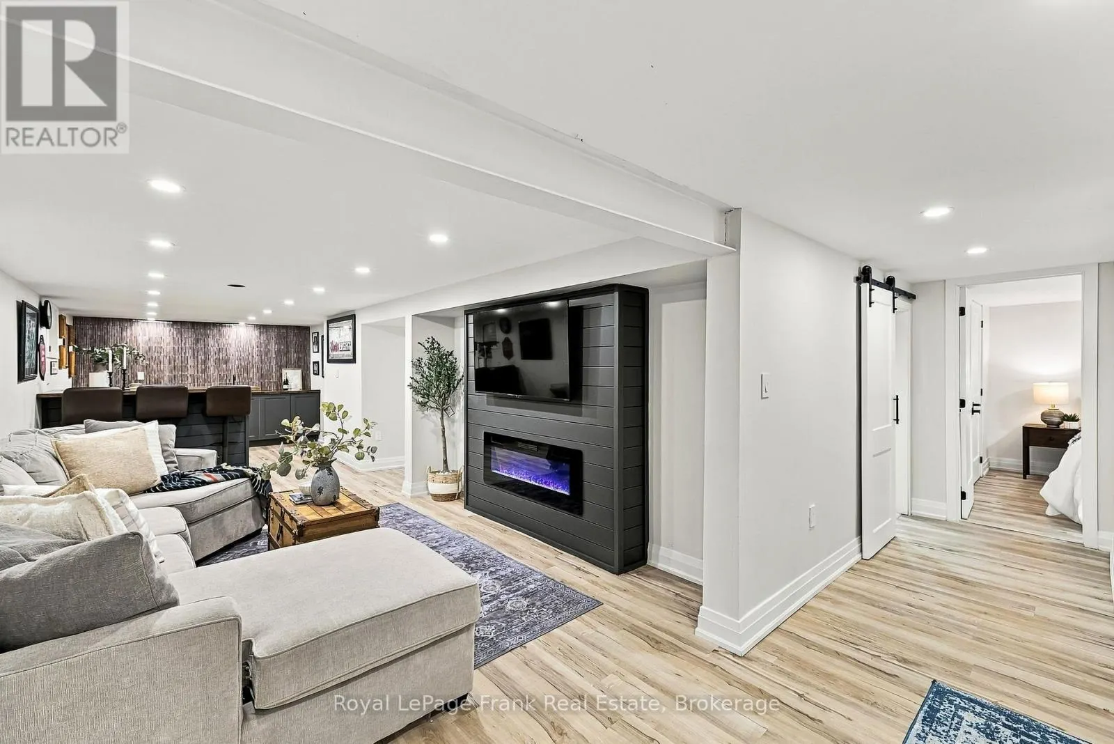 588 WALSH DRIVE
