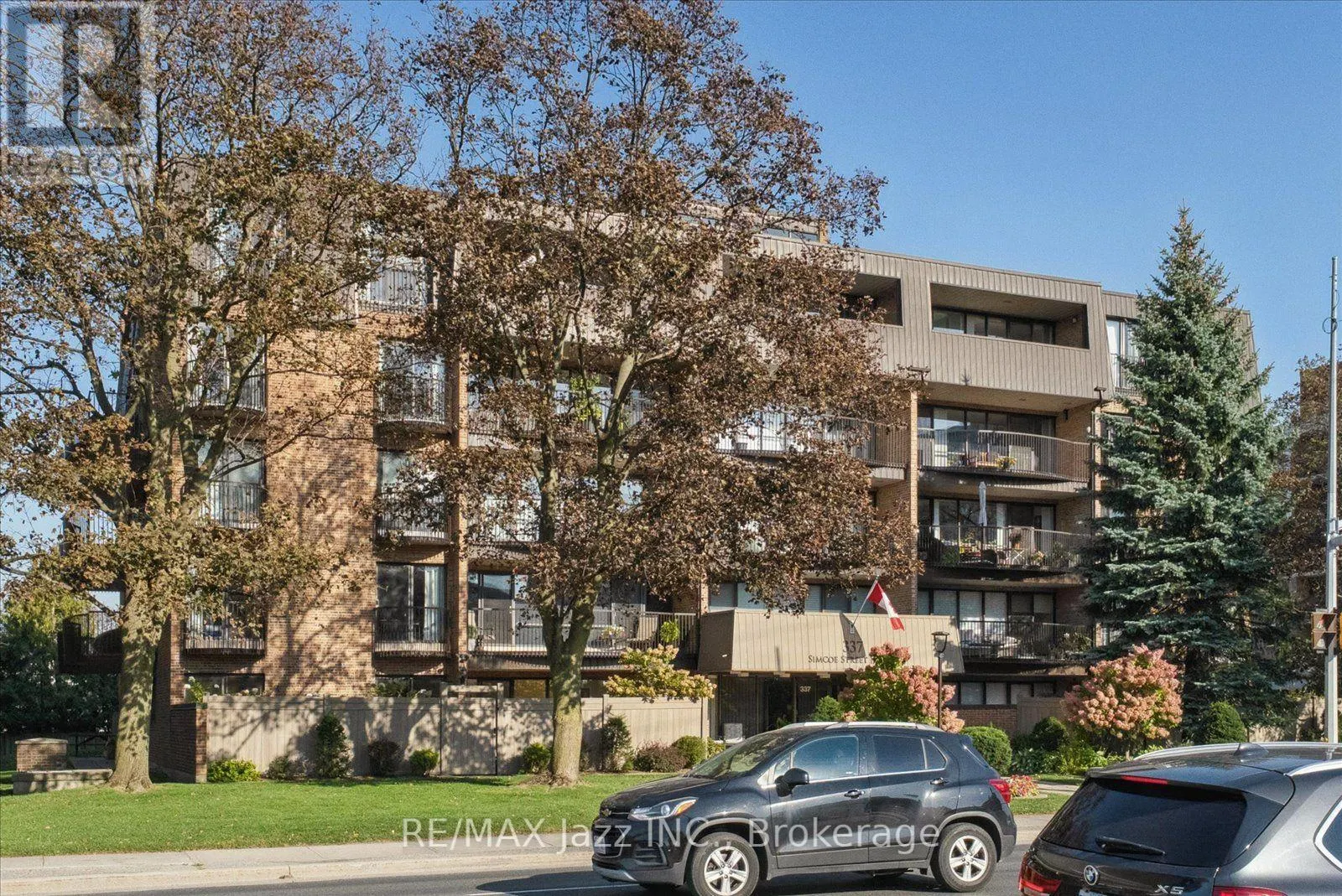 405 - 337 SIMCOE STREET N #405