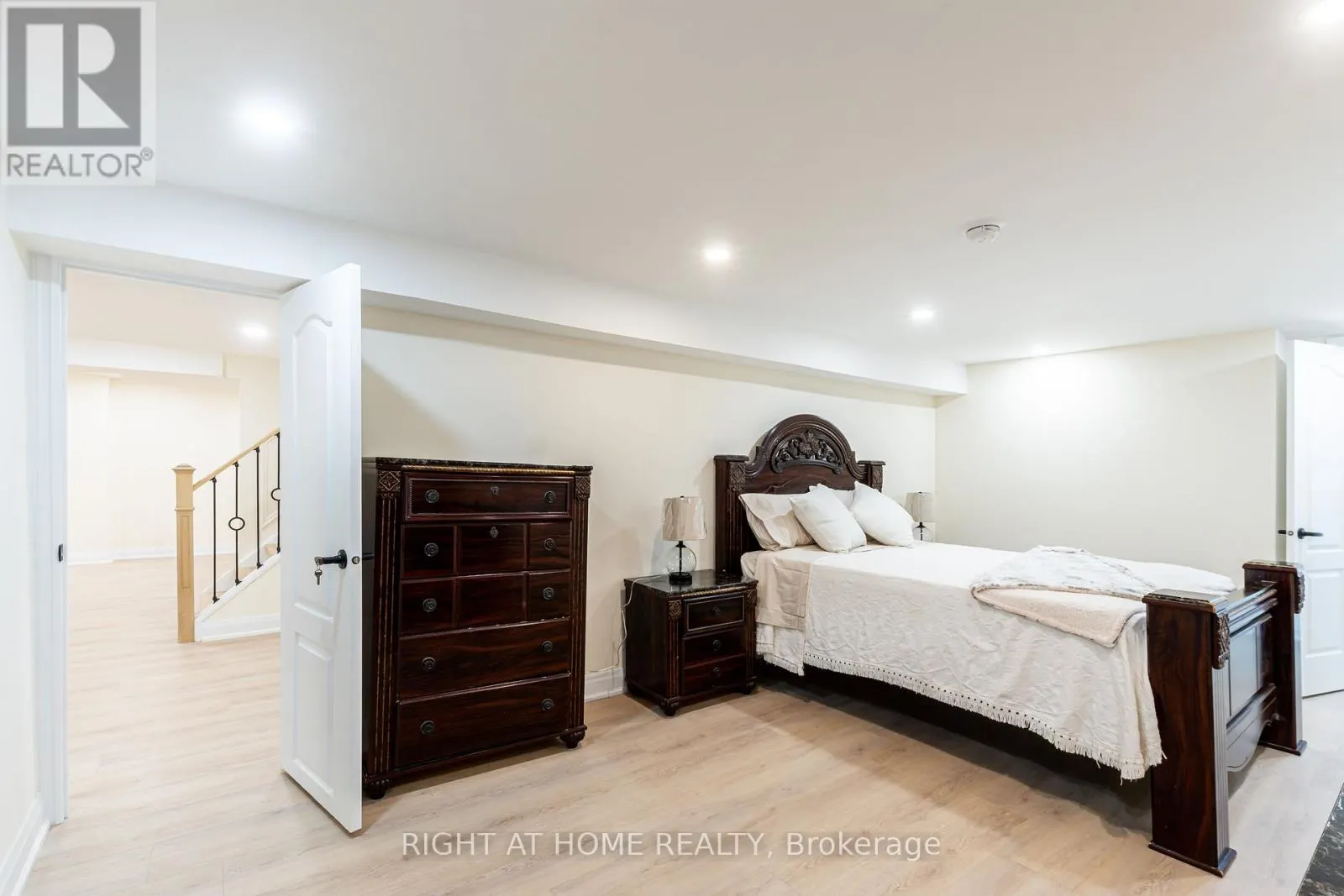 BASEMENT - 43 GREENBUSH PLACE