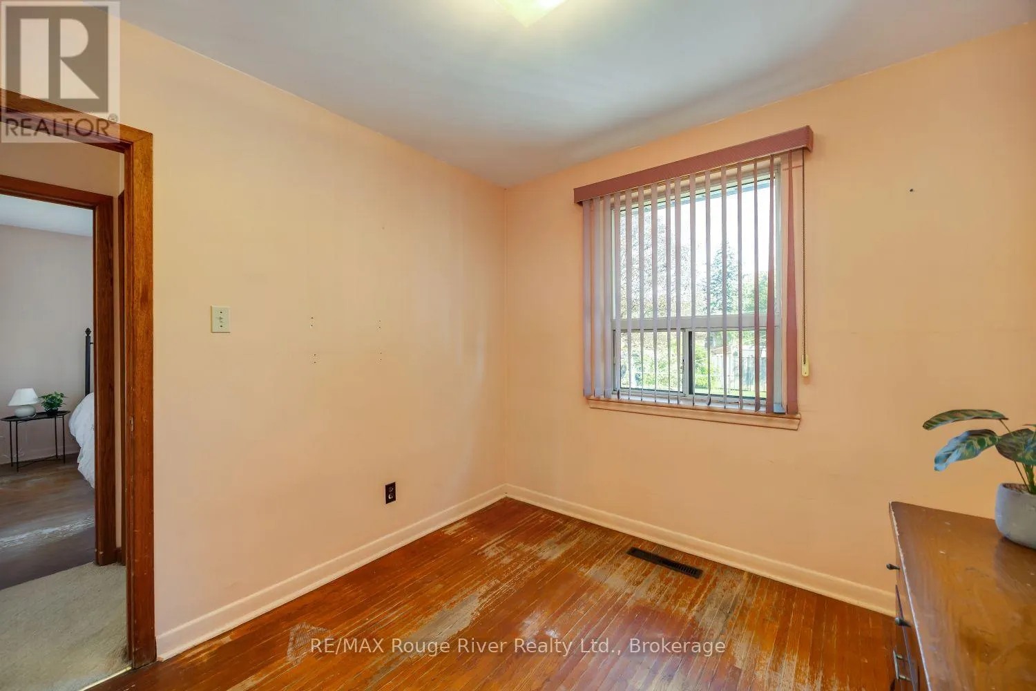 287 GUELPH STREET